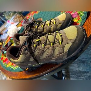 Merrell men’s Moab shoes